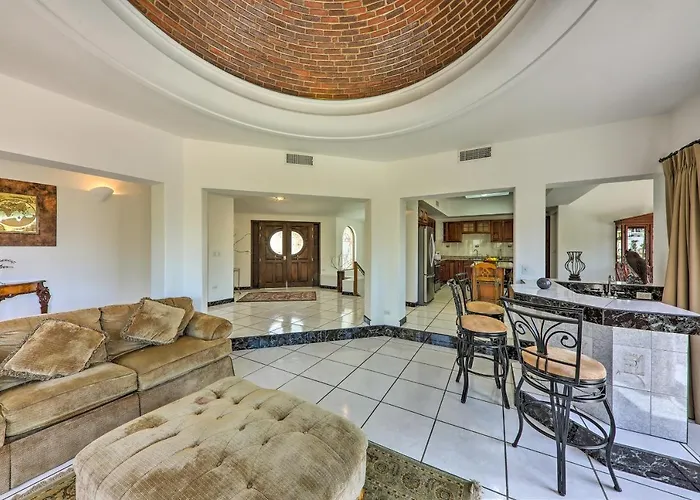 Luxe Cabo Retreat: Terrace W/ Stunning Views! Сasa de vacaciones *