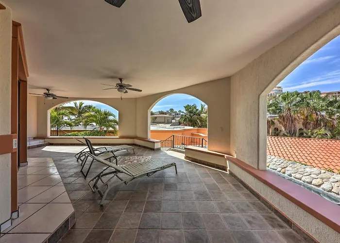 Luxe Cabo Retreat: Terrace W/ Stunning Views! Сasa de vacaciones *